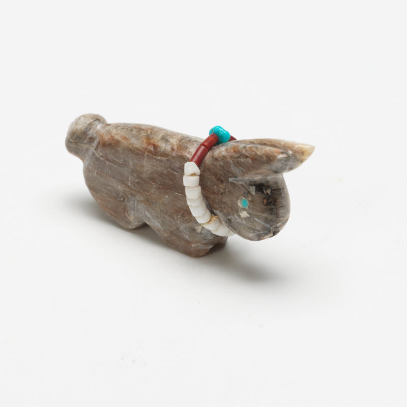 Benina Kallestewa: Ojo Rock, Rabbit