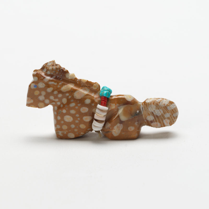 Benina Kallestewa: Tigilite, Horse with bundle