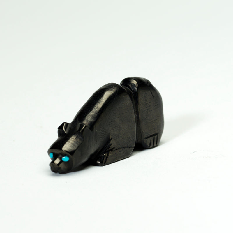 Danette Laate: Black Jet, Bear