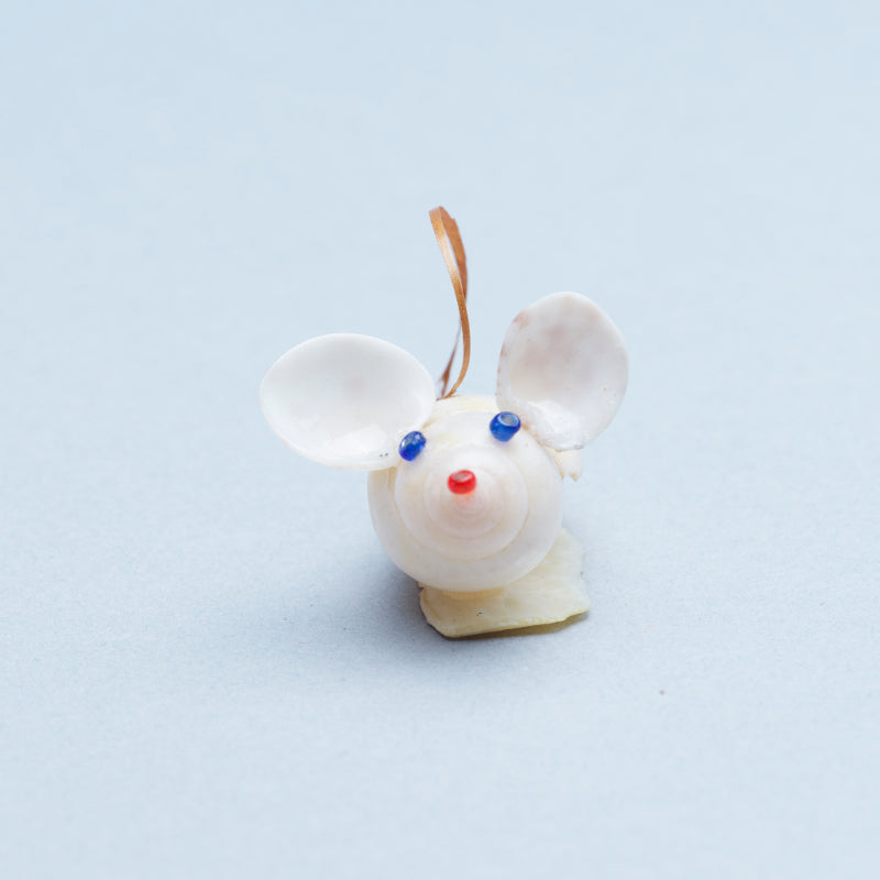 Ruben Najera: Shell, Mouse on Base