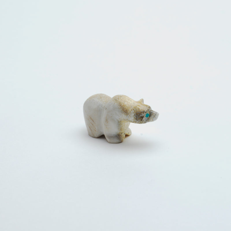 Claudia Peina: Antler, Bear