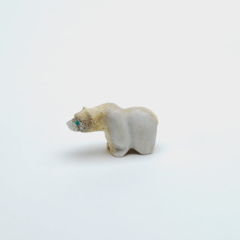 Claudia Peina: Antler, Bear