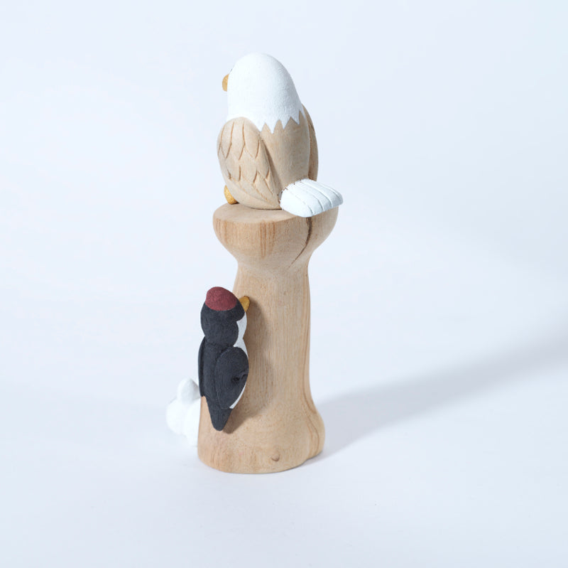 Evander Shelendewa: Cottonwood, Eagle, Woodpecker & Bunny on a stump