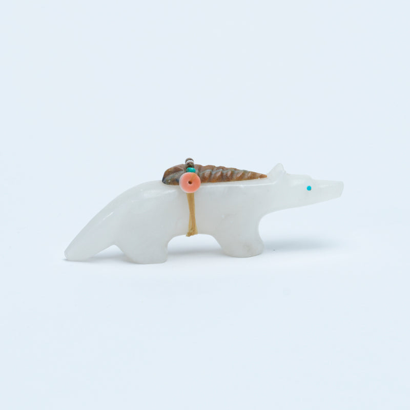 Lynn Quam: Alabaster, Wolf