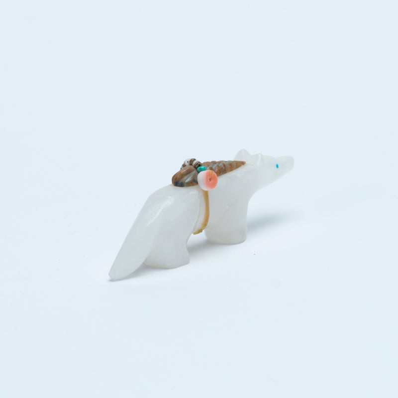 Lynn Quam: Alabaster, Wolf