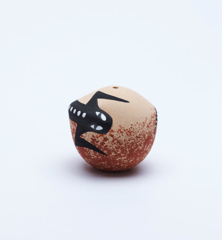 Yvonne Nashaboo: Seed Pot Pottery W/Lizard