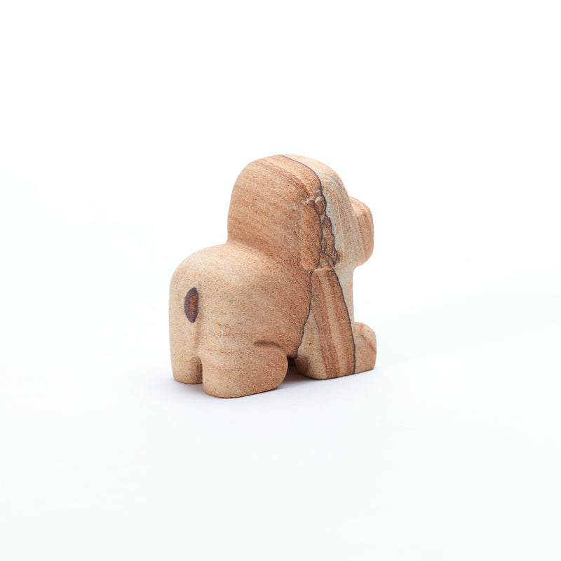 Silvan Panteah: Sandstone, Dog