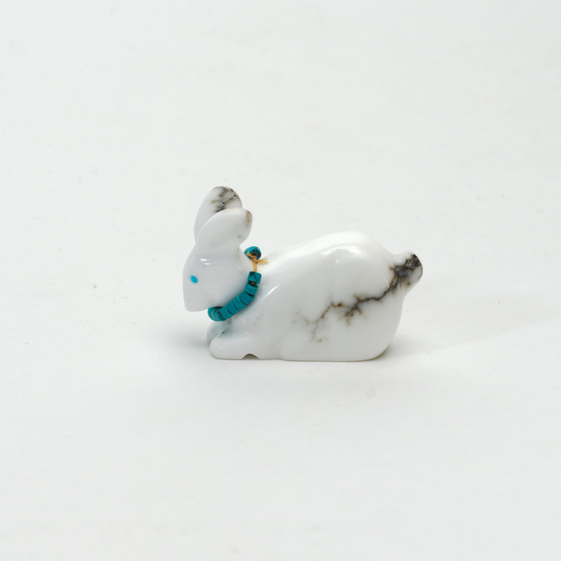 Andres Lementino: Howlite, Rabbit